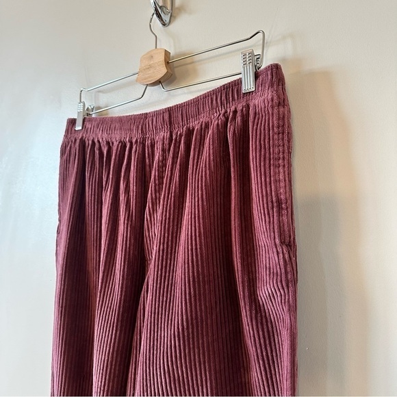 Uo Classic Wide Wale Corduroy Beach Pant (Size:Large) - Picture 10 of 14